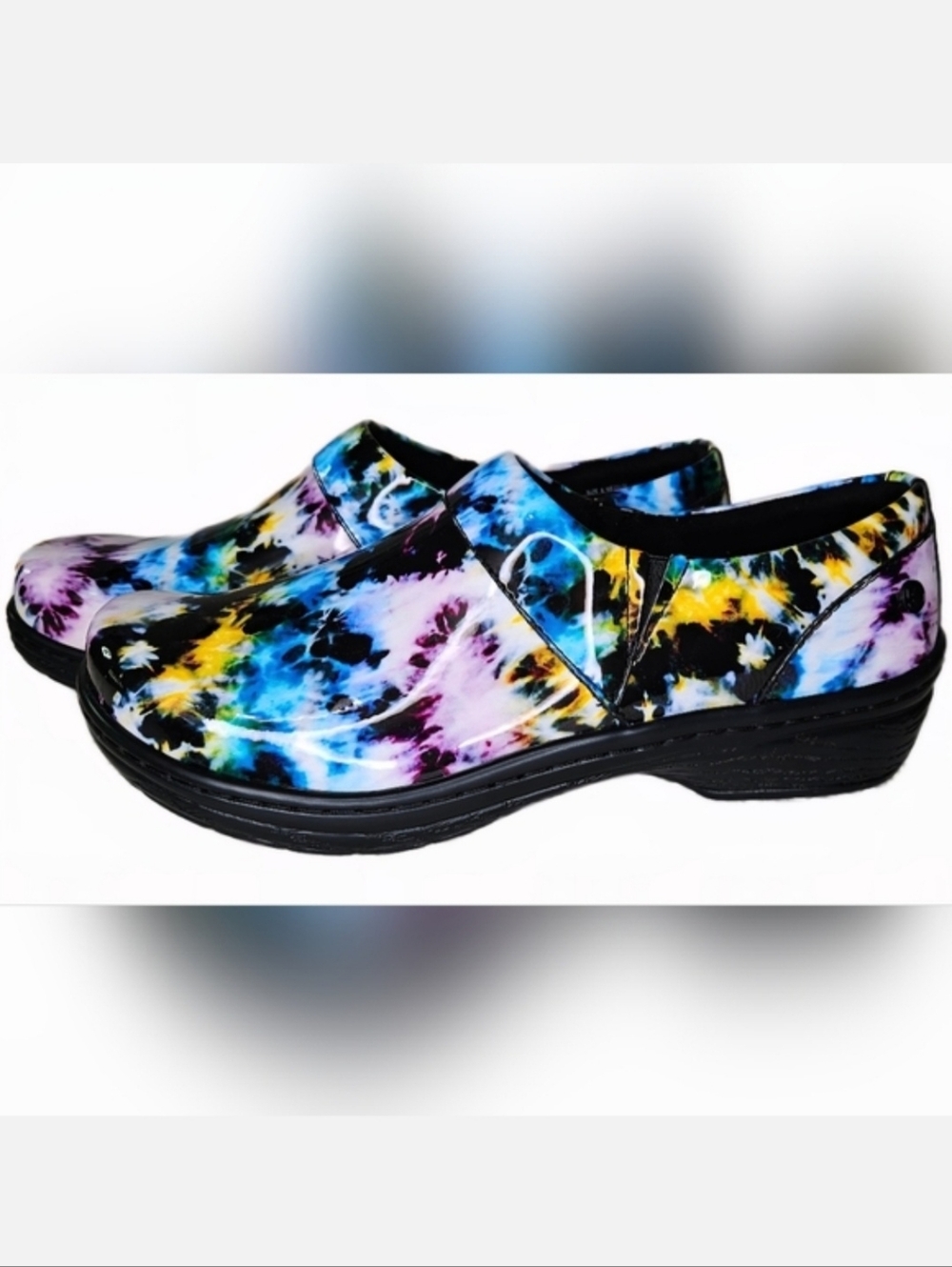 NIB KLOGS Women's Mission Patent Tie Dye Slip Resistant Slip-on Clogs Size 8M